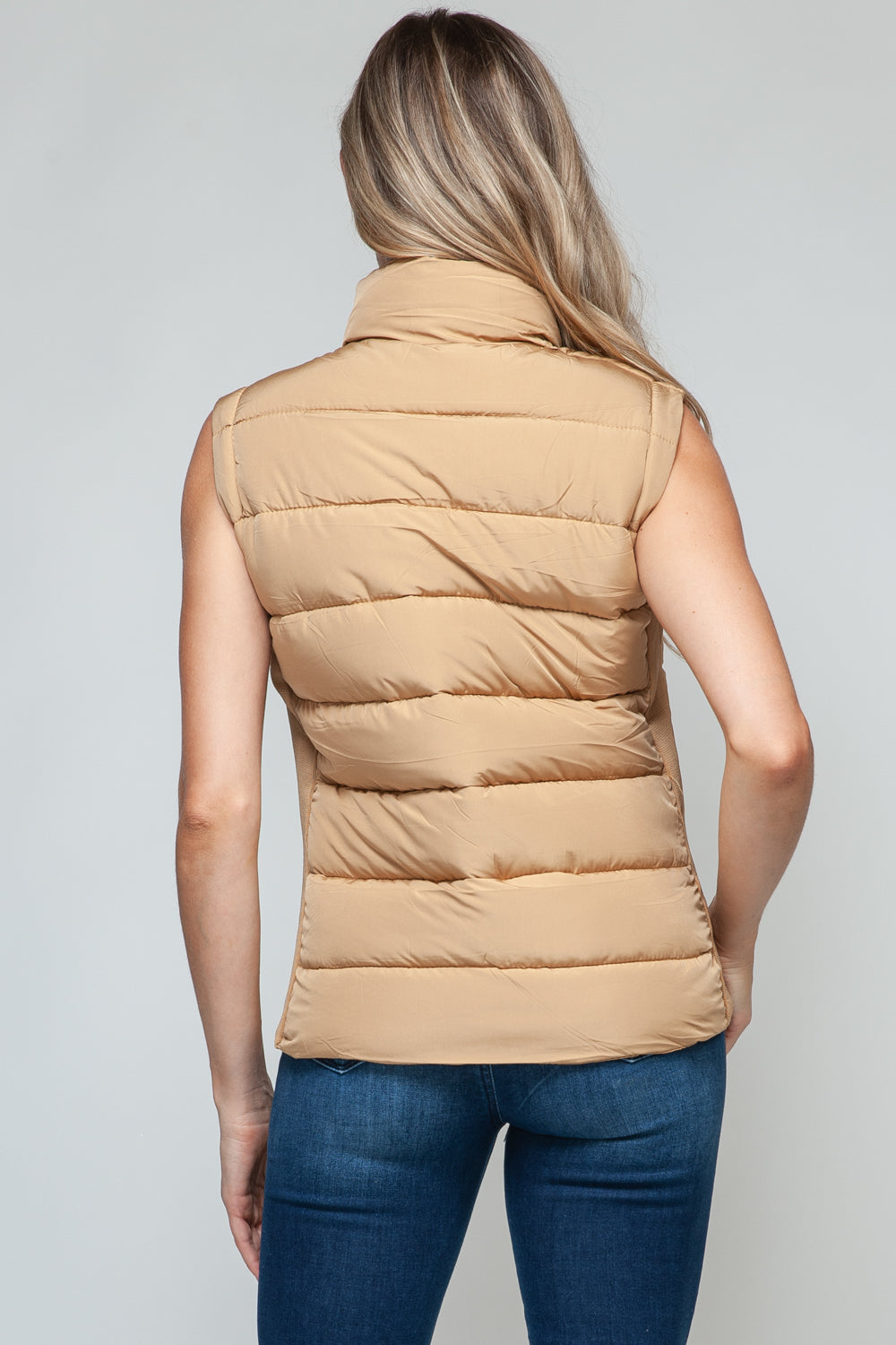 Sutton Puffer Vest with Pockets in Iced Coffee