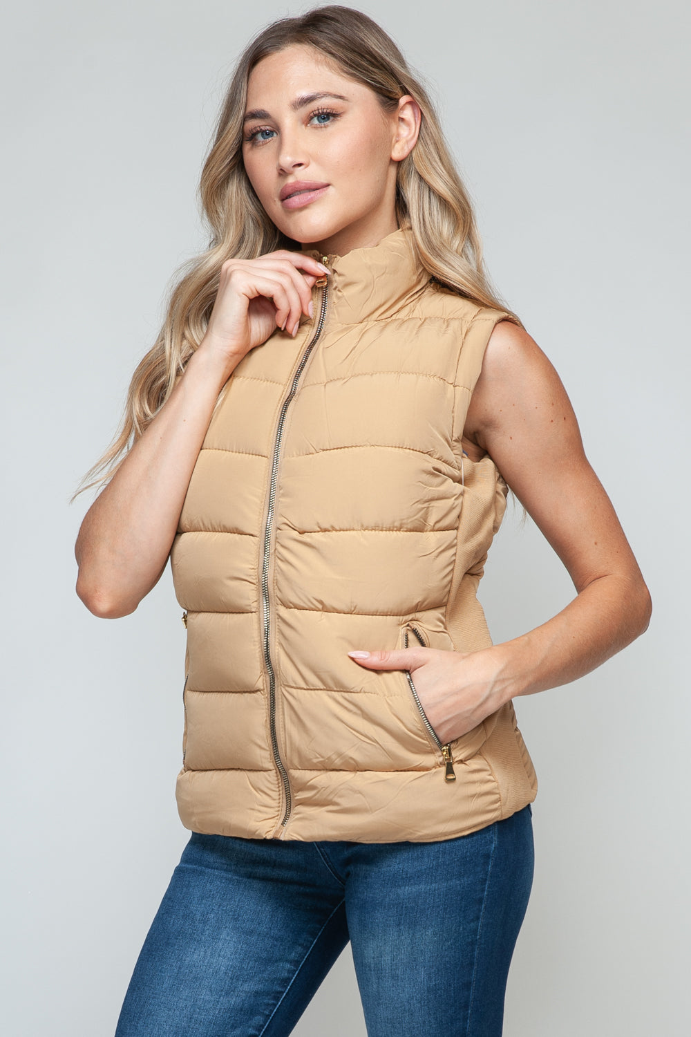 Sutton Puffer Vest with Pockets in Iced Coffee